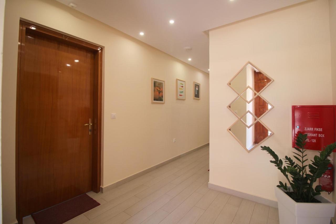 Hotel Ari Sarandë Eksteriør bilde