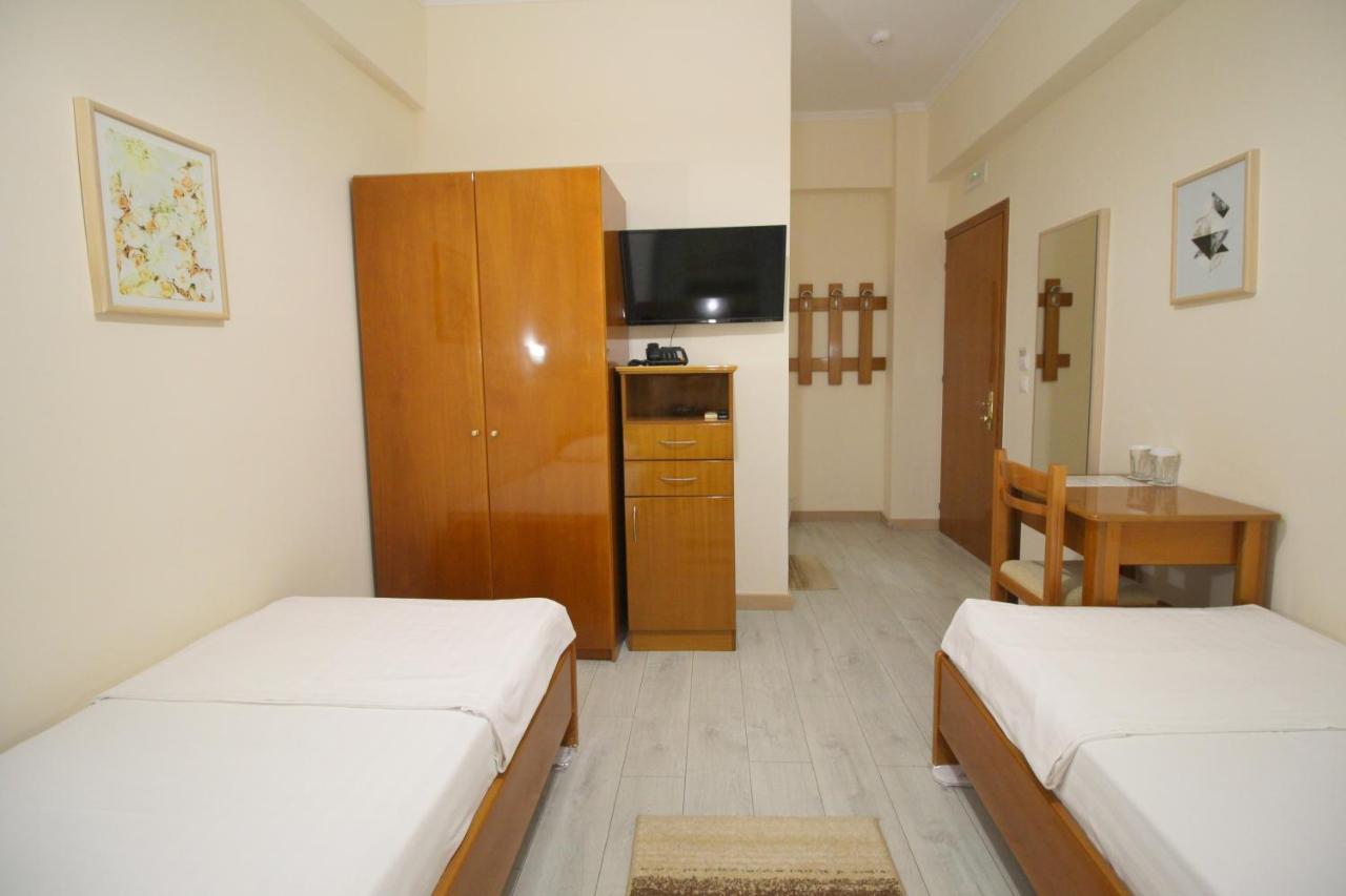 Hotel Ari Sarandë Eksteriør bilde