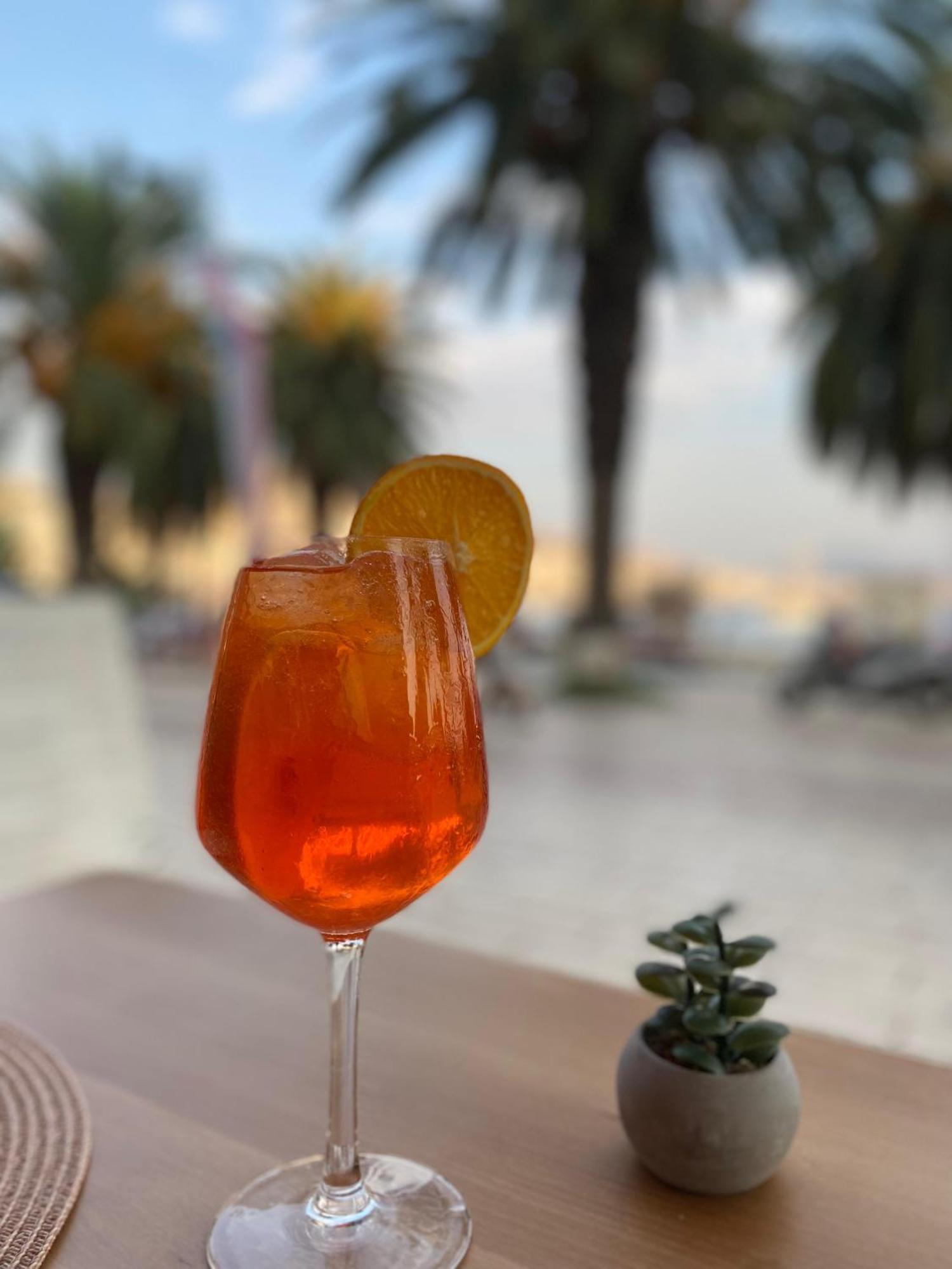 Hotel Ari Sarandë Eksteriør bilde