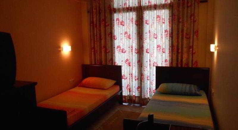 Hotel Ari Sarandë Eksteriør bilde